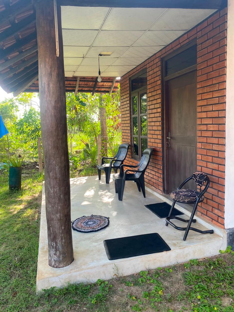 7-Day kitesurfing package accommodation in Kalpitiya, Sri Lanka